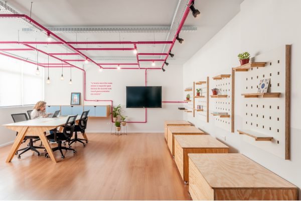 thiet ke van phong 40 m2 674 3 Gợi ý 26+ Mẫu thiết kế văn phòng 40m2 đẹp hiện đại chuyên nghiệp Gợi ý 26+ Mẫu thiết kế văn phòng 40m2 đẹp hiện đại chuyên nghiệp