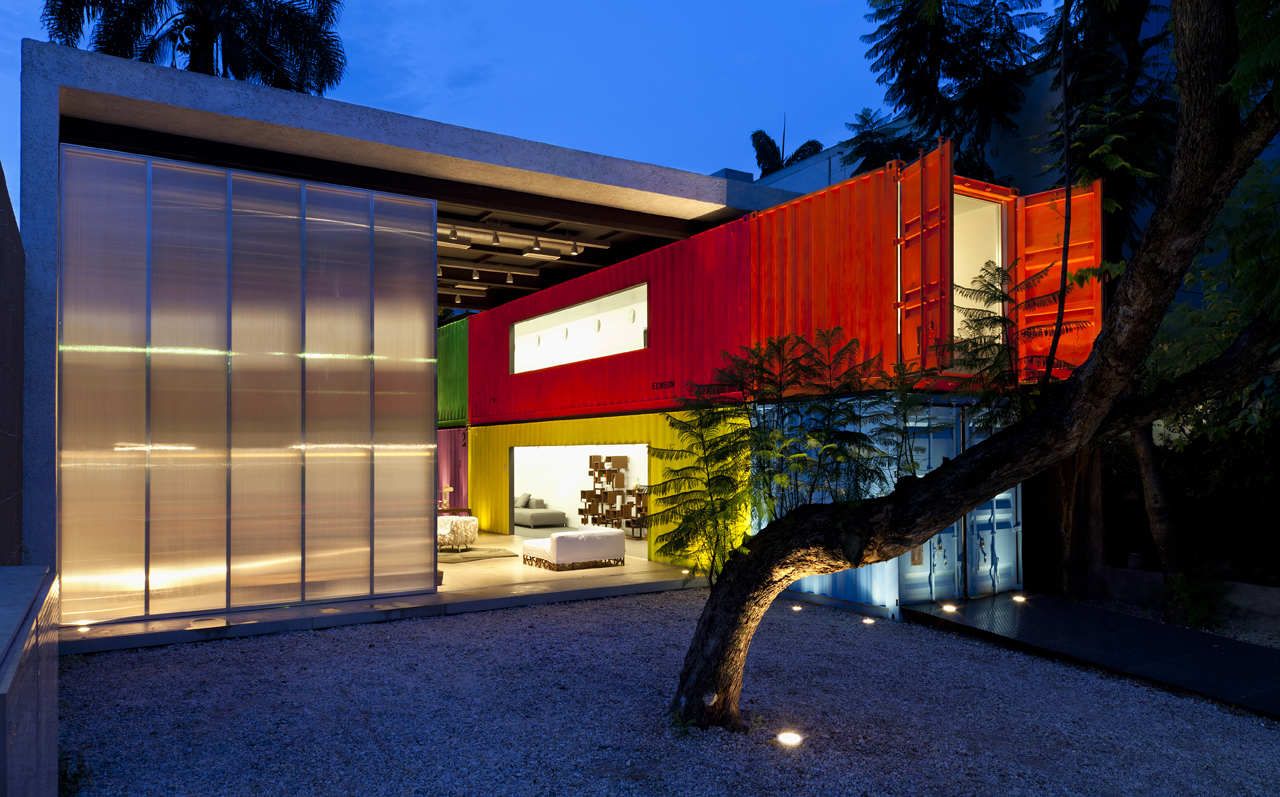Container vận chuyển sơn Decameron Marcio Kogan