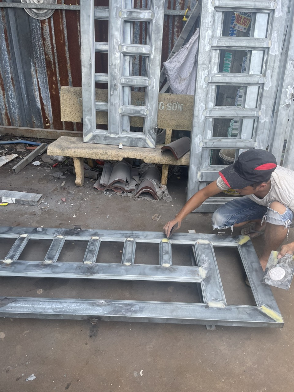 z4668775459675 91656b274da21f3877d187c2d1e9fc56 Sắt mỹ thuật Khánh Thành Phát chuyên sắt nghệ thuật TpHCM Sắt mỹ thuật Khánh Thành Phát chuyên sắt nghệ thuật TpHCM