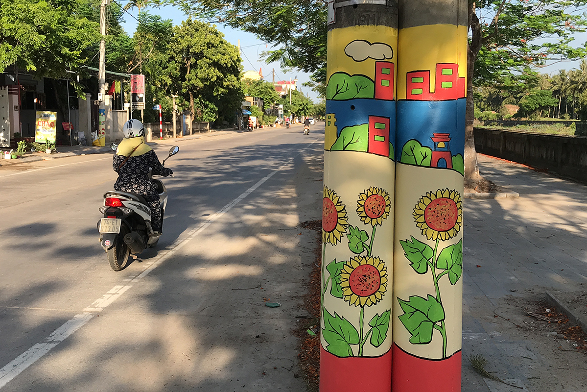 aIMG 1769 5877 1594629732 Vẽ tranh trang trí bốt điện, trụ điện, cột điện ấn tượng độc đáo Vẽ tranh trang trí bốt điện, trụ điện, cột điện ấn tượng độc đáo